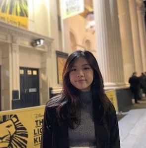 Meet your Posher, Olivia